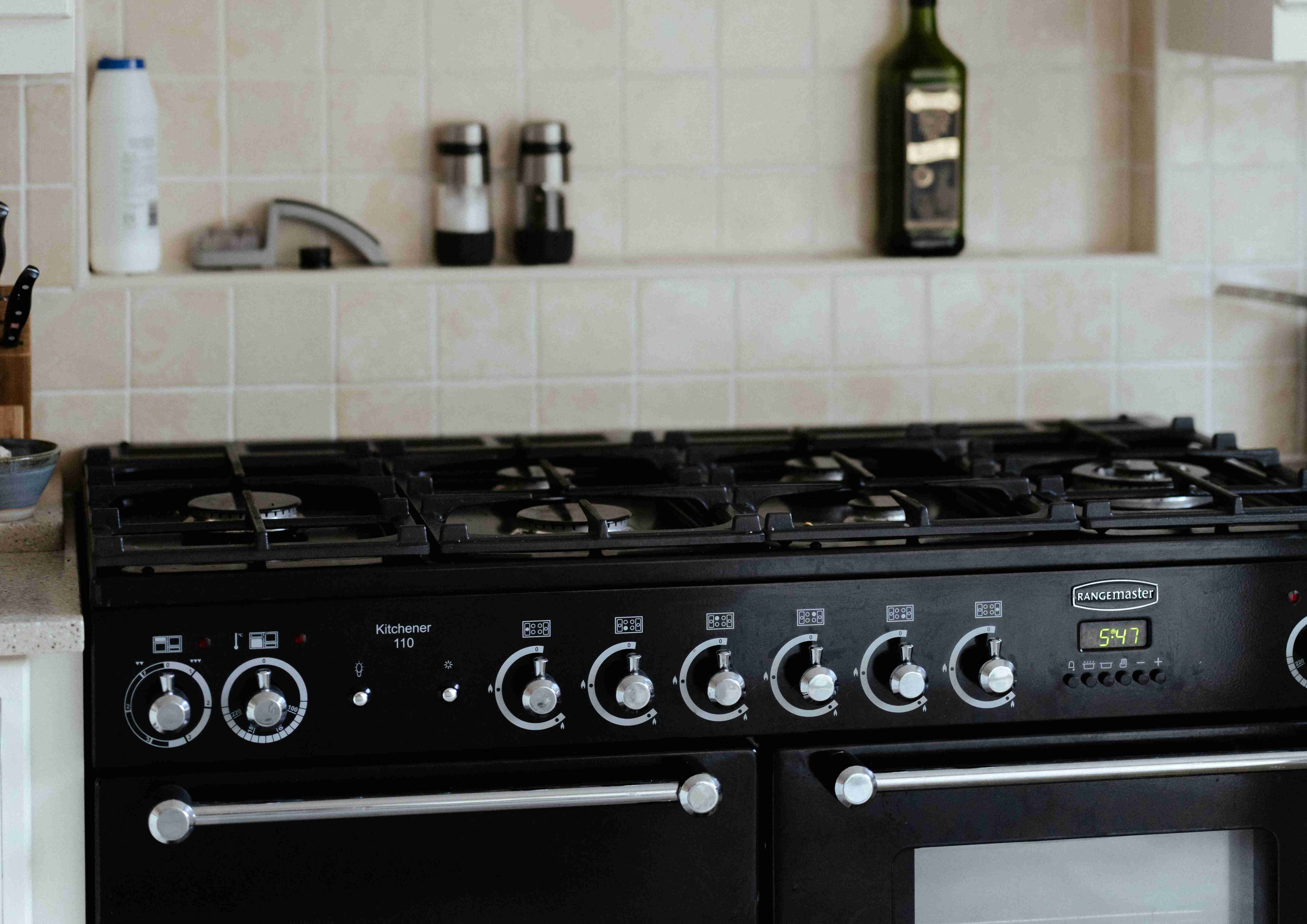 Oven, Stove & Range Repair page background
